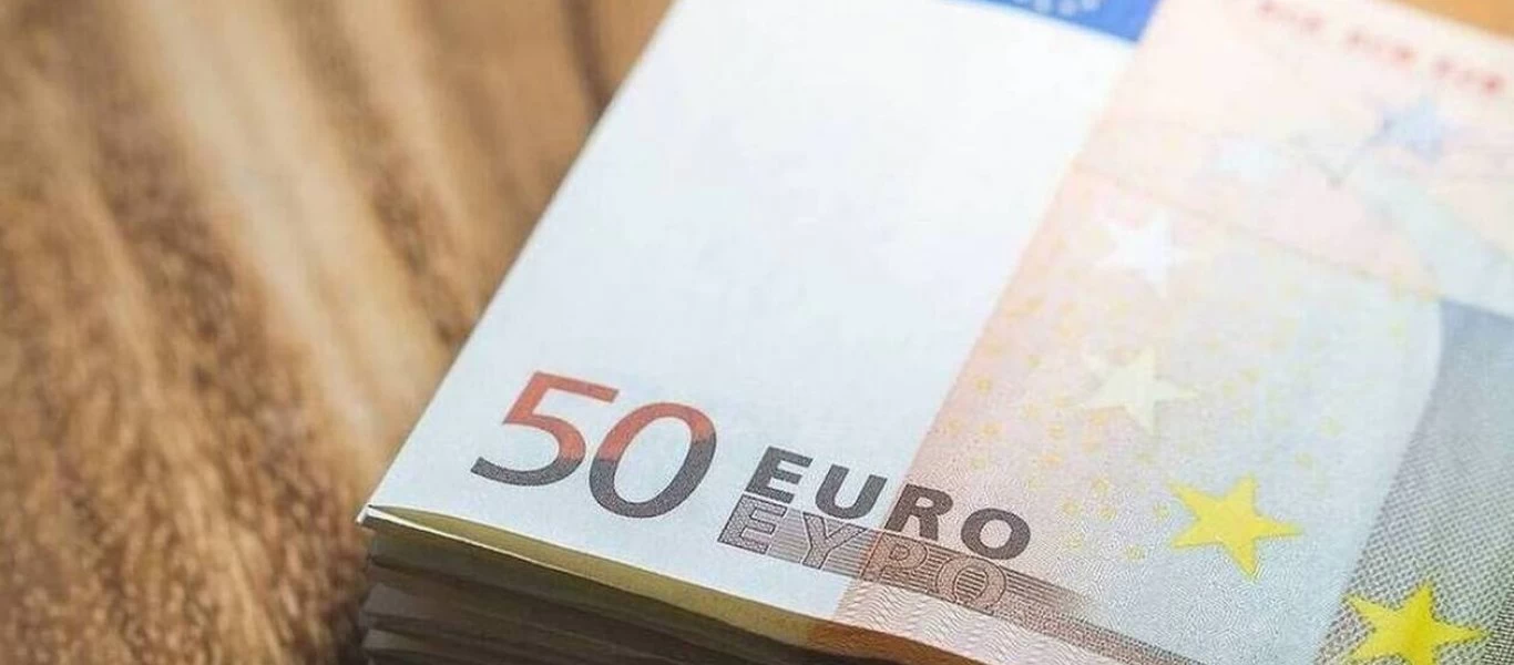 Επεκτείνεται το επίδομα των 800 ευρώ τον Απρίλιο - Ποιους αφορά (βίντεο)